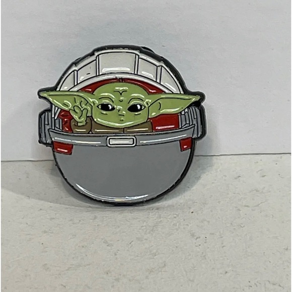 DISNEY PIN - Star Wars Mandalorian - Grogu Child in Egg Waving - Picture 1 of 3